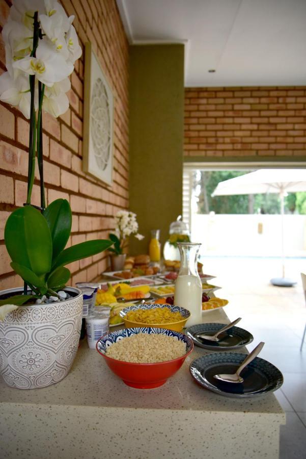 Five O'Clock Zen Boutique Guest House เซนทูเรียน ภายนอก รูปภาพ