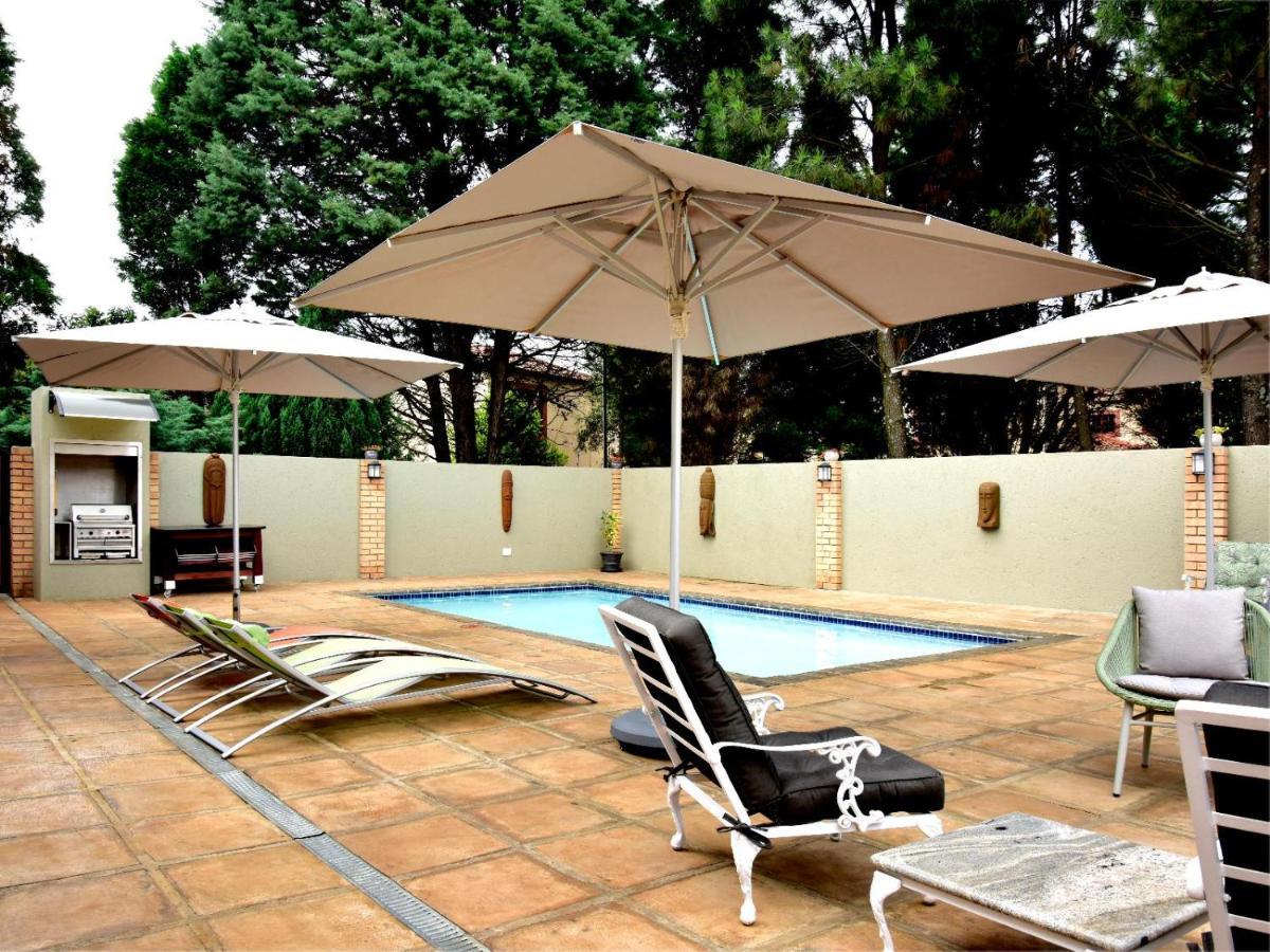 Five O'Clock Zen Boutique Guest House เซนทูเรียน ภายนอก รูปภาพ