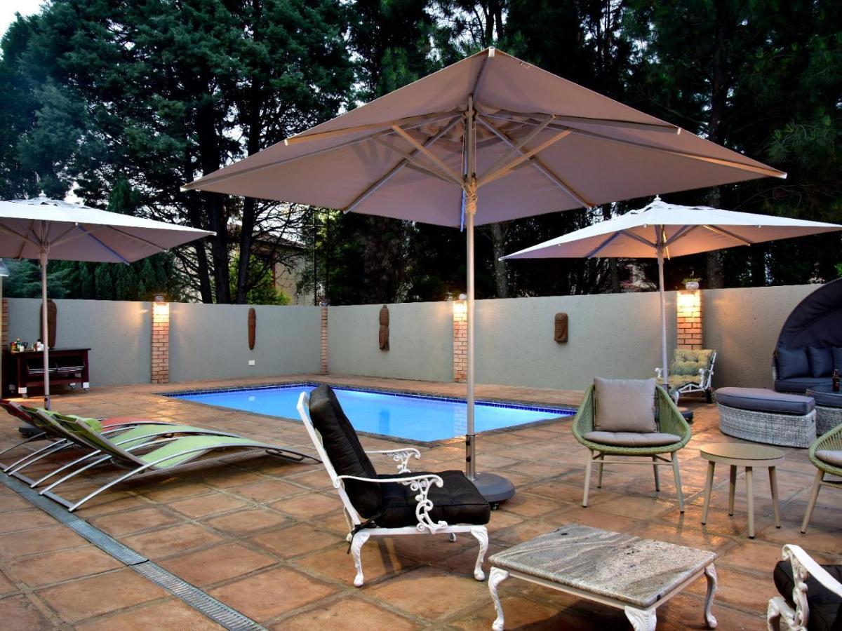 Five O'Clock Zen Boutique Guest House เซนทูเรียน ภายนอก รูปภาพ